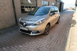 skadebil auto Renault Scenic 1.2 TCe bose 2014/3