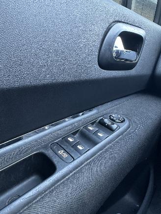 Peugeot 3008 1.6 VTi ST picture 10