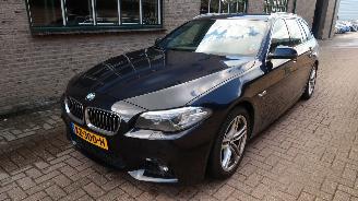 Damaged car BMW 5-serie BMW 5-serie Touring 520i M Sport Edition 2017/1