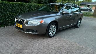 Avarii autoturisme Volvo V-70 2.0 2008/11
