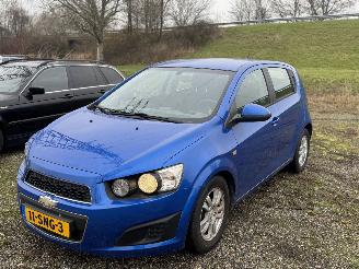 damaged passenger cars Chevrolet Aveo Automaat 96.000 KM NAP! 2011/10