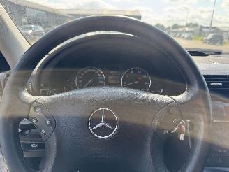 Mercedes C-klasse c-klasse 280 Elegance picture 12