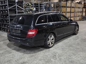 Mercedes C-klasse C220 CDI AMG LINE Aut picture 3