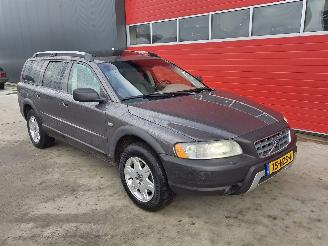 Volvo Xc-70 2.4D picture 2