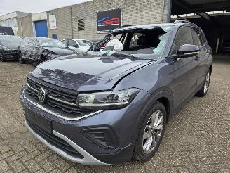 Vaurioauto  passenger cars Volkswagen T-Cross TSI DSG Virtual Navi Led Inpark.hulp Acc Lane-Assist Stoelverw. Sfeerverl. Trekhaak 85KW/116PK 2025/4