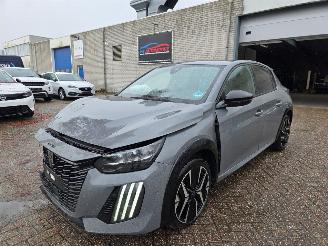 uszkodzony samochody osobowe Peugeot 208 GT 136 Hybride Virtual Led Keyless Camera Navi Drive-Mode Sfeerverl. Lane-Assist 100KW/136PK 2024/10