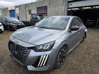 Auto incidentate Peugeot 208 1.2 ALLURE Automaat Virtual Keyless Drive-Mode Navi Led Camera (1/2)Leder Sfeerverl. 2024/9
