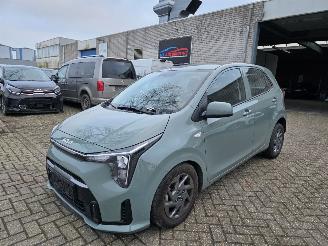 Vaurioauto  passenger cars Kia Picanto 1.0 DPi Automaat Navi Led Camera Lane-Assist PDC 46KW/63PK 2025/6