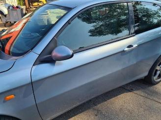 Alfa Romeo 147  picture 5