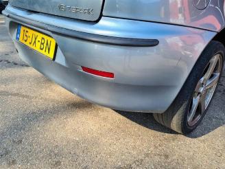 Alfa Romeo 147  picture 11