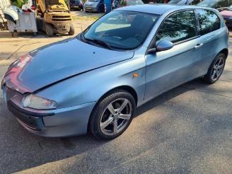 Uttjänta bilar auto Alfa Romeo 147  2002/9