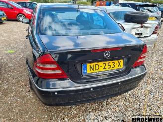 Mercedes C-klasse C (W203), Sedan, 2000 / 2007 2.7 C-270 CDI 20V picture 3