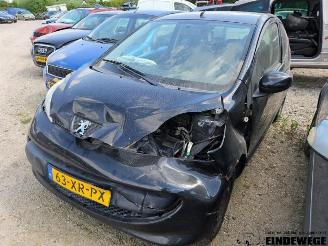 skadebil auto Peugeot 107 107, Hatchback, 2005 / 2014 1.0 12V 2007/8