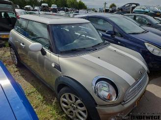 Vrakbiler auto Mini Mini Mini (R56), Hatchback, 2006 / 2013 1.6 16V Cooper 2008/6