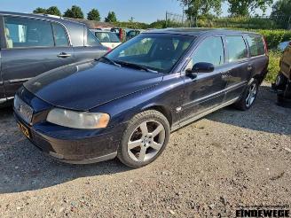 disassembly passenger cars Volvo V-70 V70 (SW), Combi, 1999 / 2008 2.5 T 20V AWD 2005/10