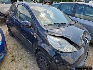 Peugeot 107 107, Hatchback, 2005 / 2014 1.0 12V picture 2