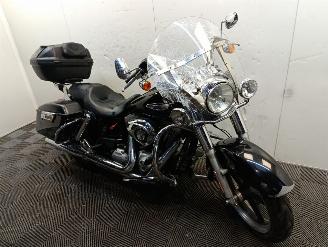 Vaurioauto  motor cycles Harley-Davidson Dyna switch back 103 FLD 2015/9