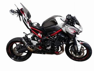 krockskadad bil motor Kawasaki Z 900  2024/6