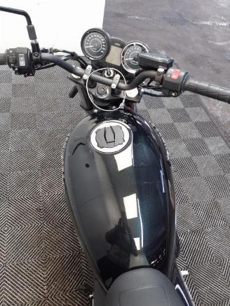 Kawasaki Z 650 RS picture 10