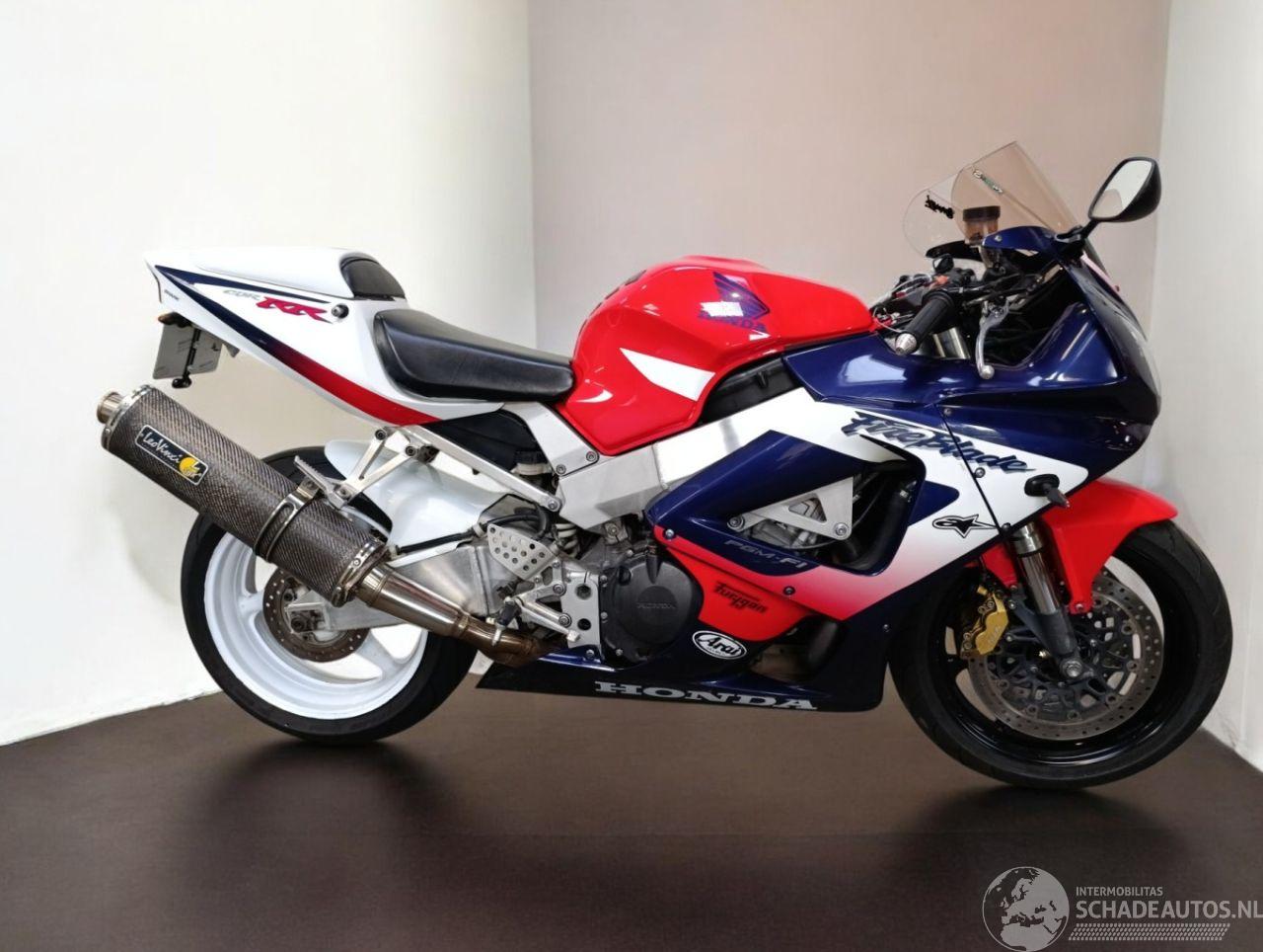 Honda CBR 900 RR