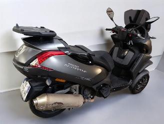 Peugeot  METROPOLIS picture 6