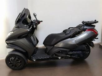 Peugeot  METROPOLIS picture 3