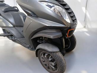 Peugeot  METROPOLIS picture 18