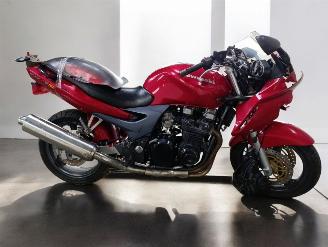 skadebil motor Kawasaki ZR - 7 S 2001/7