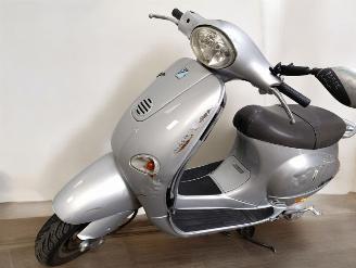 Piaggio  ET4 picture 3