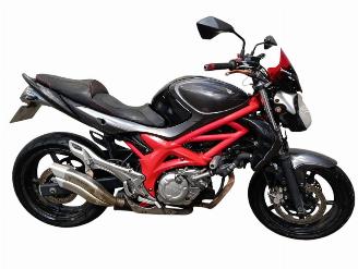 dommages motocyclettes  Suzuki Gladius 650 SFV 2013/11