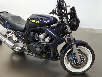 skadebil motor Yamaha FZ 6 Fazer  1999/2