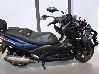 Yamaha  XMAX picture 1