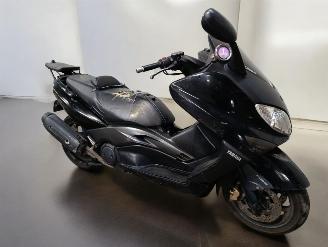 skadebil bromfiets Yamaha  T MAX 2006/6