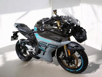 CFMoto  SR picture 12