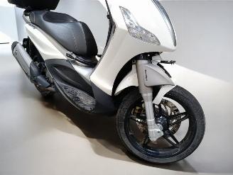 Piaggio  BEVERLY picture 11