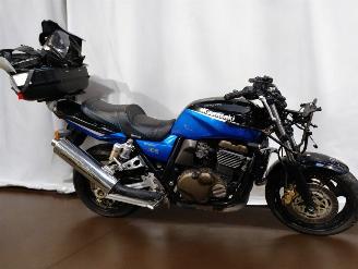 krockskadad bil motor Kawasaki ZRX 1200  2002/4
