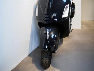 Piaggio  GTS VESPA picture 12