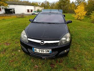Opel Astra H TWINTOP CABRIOLET 1.9 CDTI- 16V TURBO picture 12