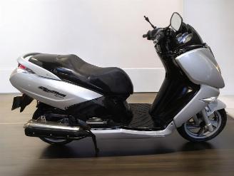 damaged scooters Peugeot  CITYSTAR 2013/3