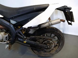 Derbi  SM XTREM picture 7