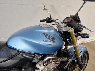 Honda CBF 600  picture 10