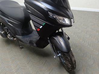 Aprilia  SXR picture 14