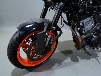 KTM 990 Super Duke  picture 8