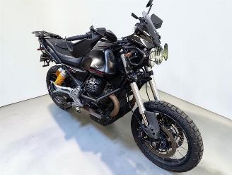 skadebil motor Moto Guzzi V 850 TT 2021/2