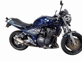 skadebil motor Suzuki Bandit 1200  2002/3