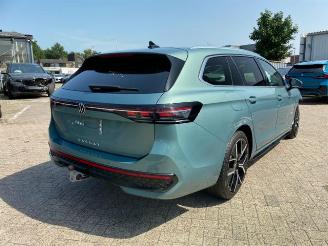 Vaurioauto  passenger cars Volkswagen Passat Variant 2.0 TDI DSG R-Line *HEAD-UP -AHK* 2024/5