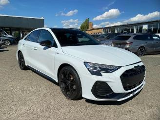 Auto incidentate Audi A3 Limousine 30 TFSI S line *PANO - NAVI - KAM* 2025/3