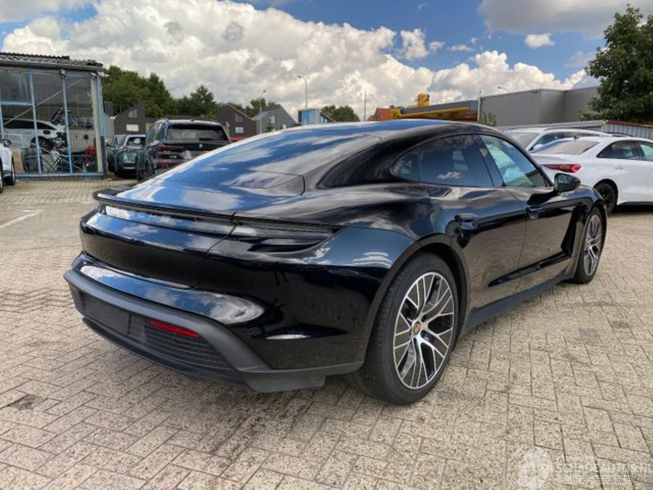 Porsche Taycan * NAV - BOSE - KAM *