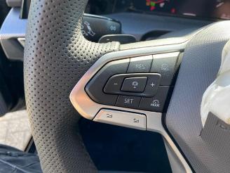 Volkswagen Golf Variant 1.5 eTSI DSG R-Line *NAVI - MATRIX* picture 16