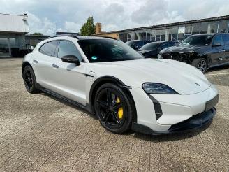 Porsche Taycan Turbo S Cross Turismo *PCCB - PANO - HUD* picture 2